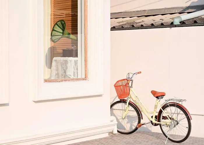 Arpo Pool Riverside Villa Bangkok