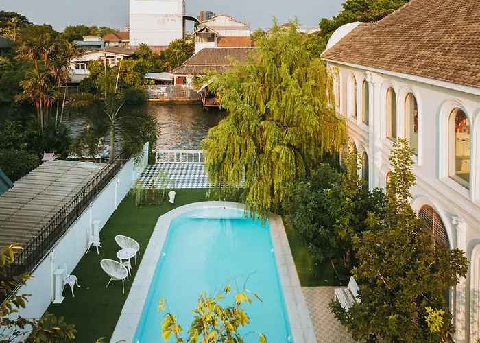 Arpo Pool Riverside Villa *