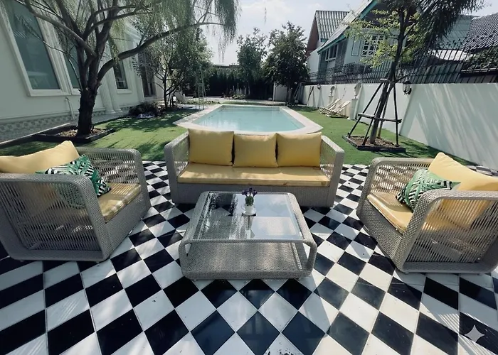 Arpo Pool Riverside * Bangkok